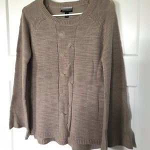 Women’s Sweater NWOT
